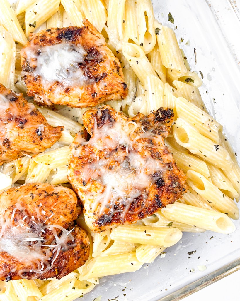 Creamy Garlic Chicken Pasta - Allie Carte Dishes